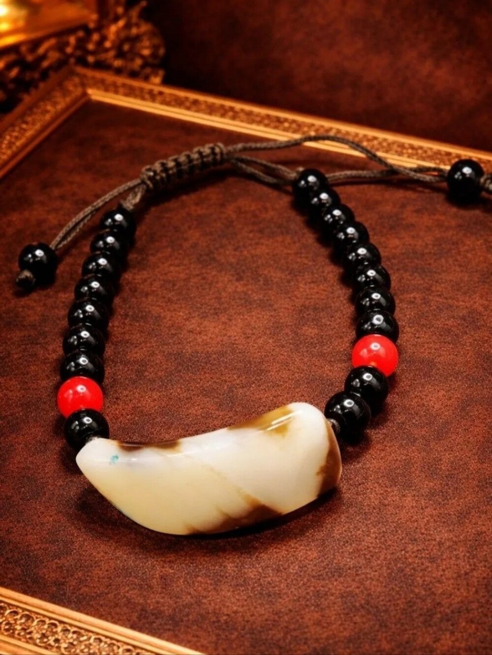 VINTAGE Asian White Jade Stone Adjustable Bracelet Feng Shui Talisman
